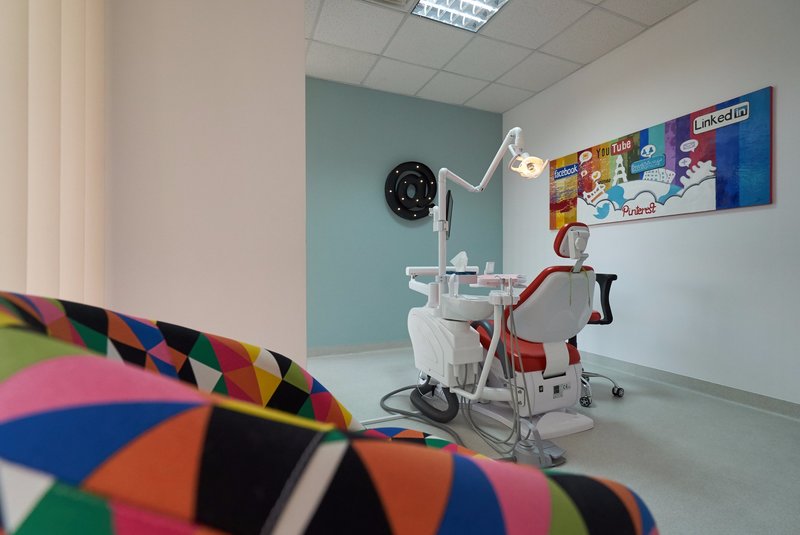 Dentiq Atelier de zambete - clinica stomatologica